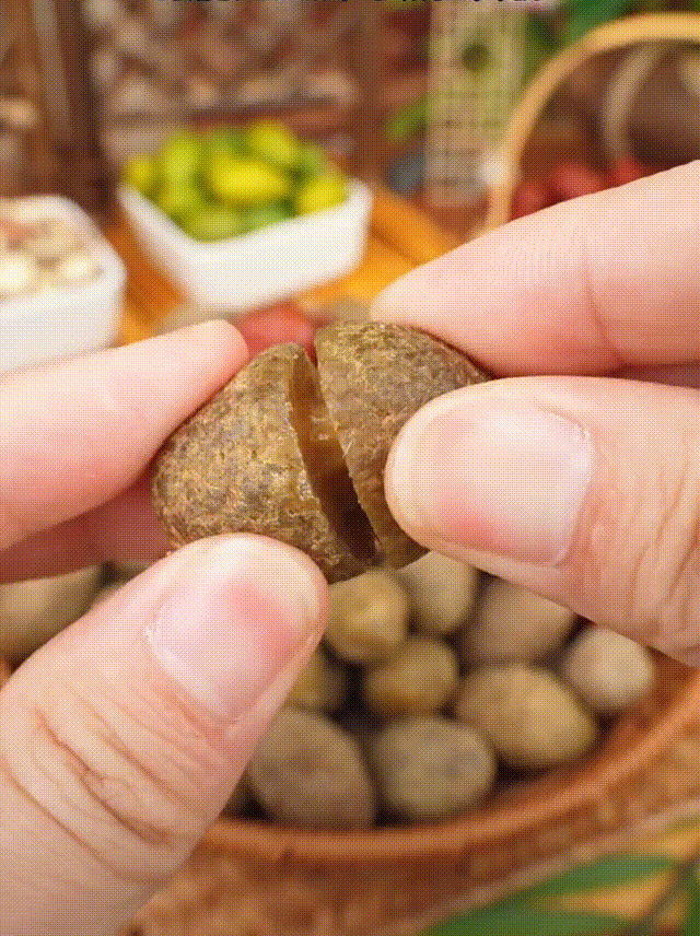 1759984007685592.gif 1759984007685592.gif