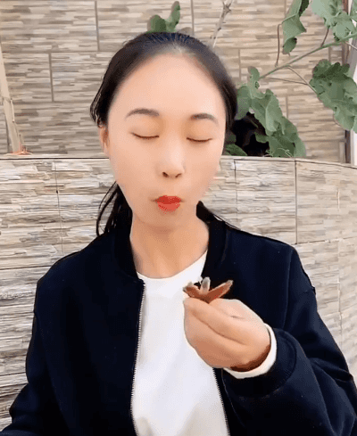 1760493848690891.gif 1760493848690891.gif